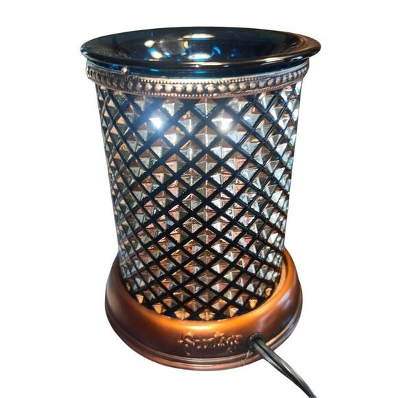 Scentsy Blue Diamond Wax Warmer Shade Full Size Electric Retired board base - Picture 4 of 7